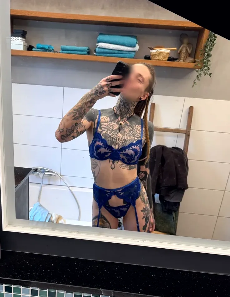 Lena, 30